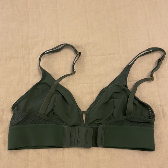 Lively Bralette - Picture 4 of 8